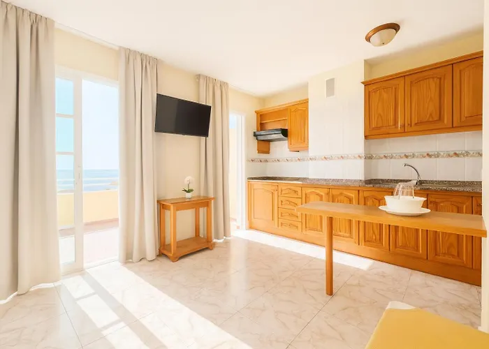 Be Four Playa La Arena Puerto de Santiago (Tenerife)